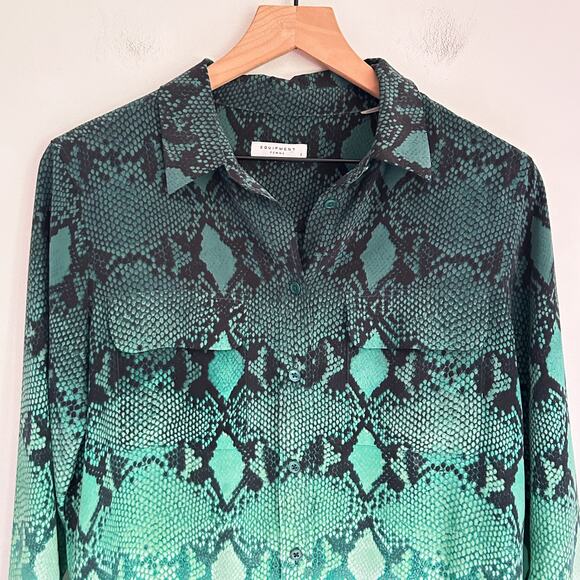 Equipment Ombre Snakeskin Button Up Silk Blouse Size S Green - Picture 2 of 6